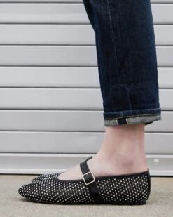 DREAMING BLACK -Steve Madden Store SM 2024 MARCH DTC 23 DREAMING 2053