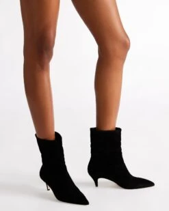 BRINWOOD SAND SUEDE -Steve Madden Store STEVEMADDEN BRINWOOD BLACK SUEDE LEGS DOWN 1595a71b 95f7 4dad 9997 4af85bdab78c