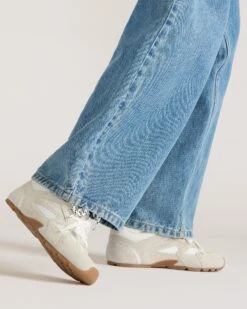 AZIEL FAUX FUR BROWN DISTRESSED 11 AZIEL FAUX FUR BROWN DISTRESSED -Steve Madden Store STEVEMADDEN SHOES AZIEL WHITE SUEDE 10864 8e552b7e 8026 473c 8031 45c71d1c872a