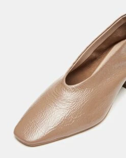 CLAUD CAMEL PATENT LEATHER -Steve Madden Store STEVEMADDEN SHOES CLAUD CAMEL PATENT 05 832526ff d339 45c8 b67e 3ec93832852c