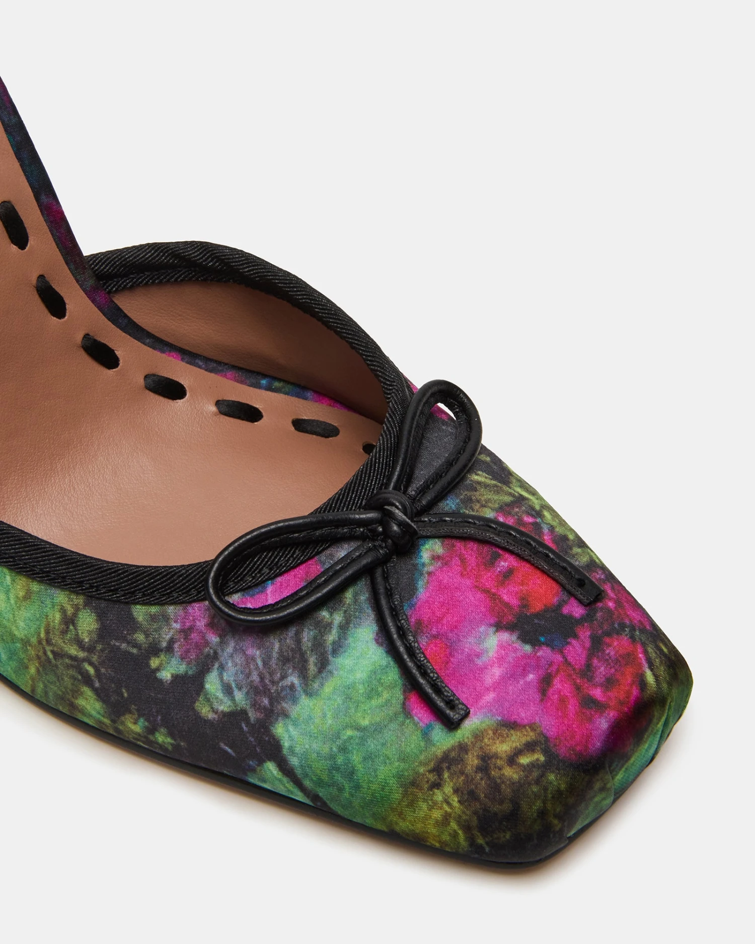 LARINA FLORAL SATIN 3 LARINA FLORAL SATIN - Image 3