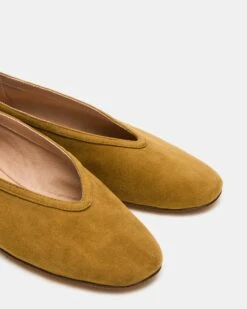 LENI MUSTARD SUEDE -Steve Madden Store STEVEMADDEN SHOES LENI MUSTARD SUEDE 04 ad286cfd ff96 4c99 bb8b 57d13308a747