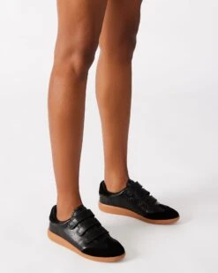 MOMENTUM WHITE/YELLOW -Steve Madden Store STEVEMADDEN SHOES MOMENTUM BLACK LEGS DOWN 2ba40d28 a691 4b04 a154 ab33fcb7343b