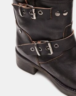 RAMPANT BROWN DISTRESSED 9 RAMPANT BROWN DISTRESSED -Steve Madden Store STEVEMADDEN SHOES RAMPANT BROWN DISTRESSED 05