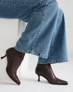 STASIA BLACK -Steve Madden Store STEVEMADDEN SHOES STASIA BROWN 1520 50a45c04 1536 4422 a416 72fd4c468c52