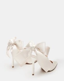 TEACUP IVORY SATIN -Steve Madden Store STEVEMADDEN SHOES TEACUP IVORY SATIN 02 1