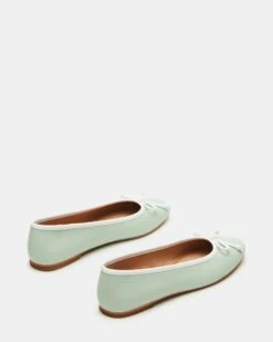 VIXEN PISTACHIO -Steve Madden Store STEVEMADDEN SHOES VIXEN LIGHT GREEN 03